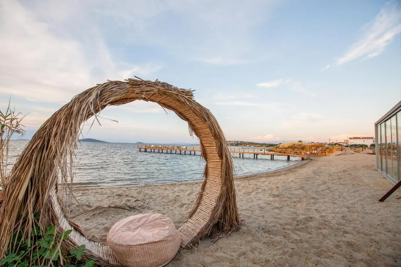 Anda Beach Bistro & Rooms Cunda 0*,